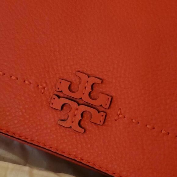 Tory Burch MCGRAW foldover crossbody - Picture 2 of 7